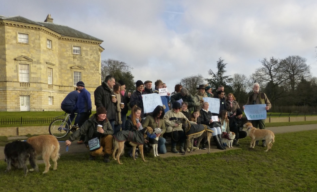 Attendees outside Danson House. 