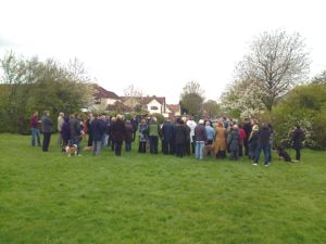 Residents hear what the UKIP London Mayoral candidate has to say about protection of green spaces. (Photo: Chris Rose)
